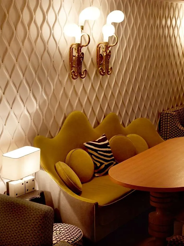 Hotel Thoumieux París