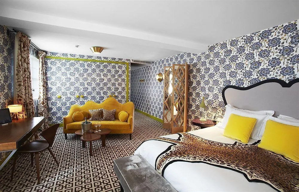Hotel Thoumieux 4*